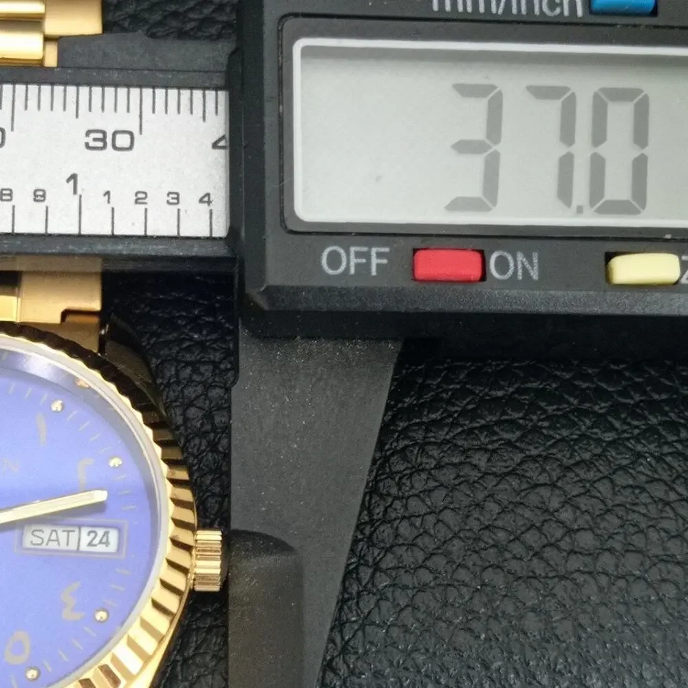 Vintage 1977 Citizen Automatic Mens Gold Watch W/daydate & Blue accents
